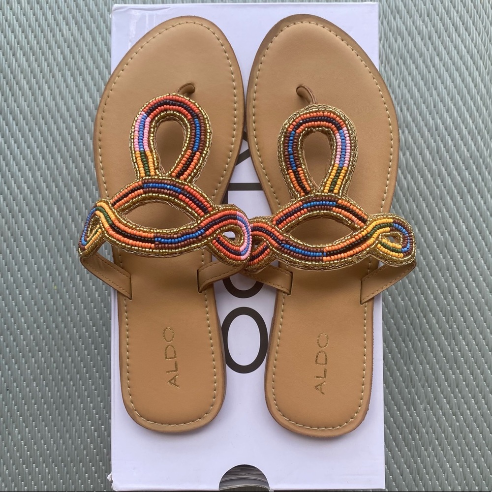 Also Rithrania Flat Sandals